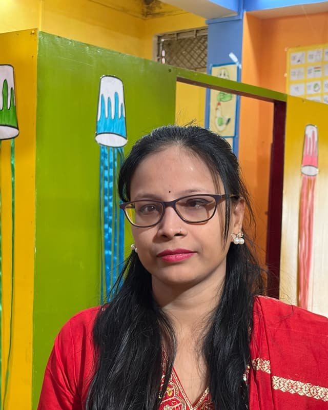 A teacher at Smiling Kids Play School